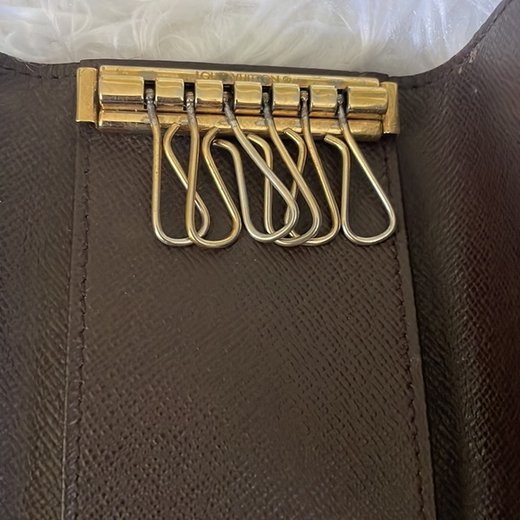 Louis Vuitton key case - Picture 4 of 12
